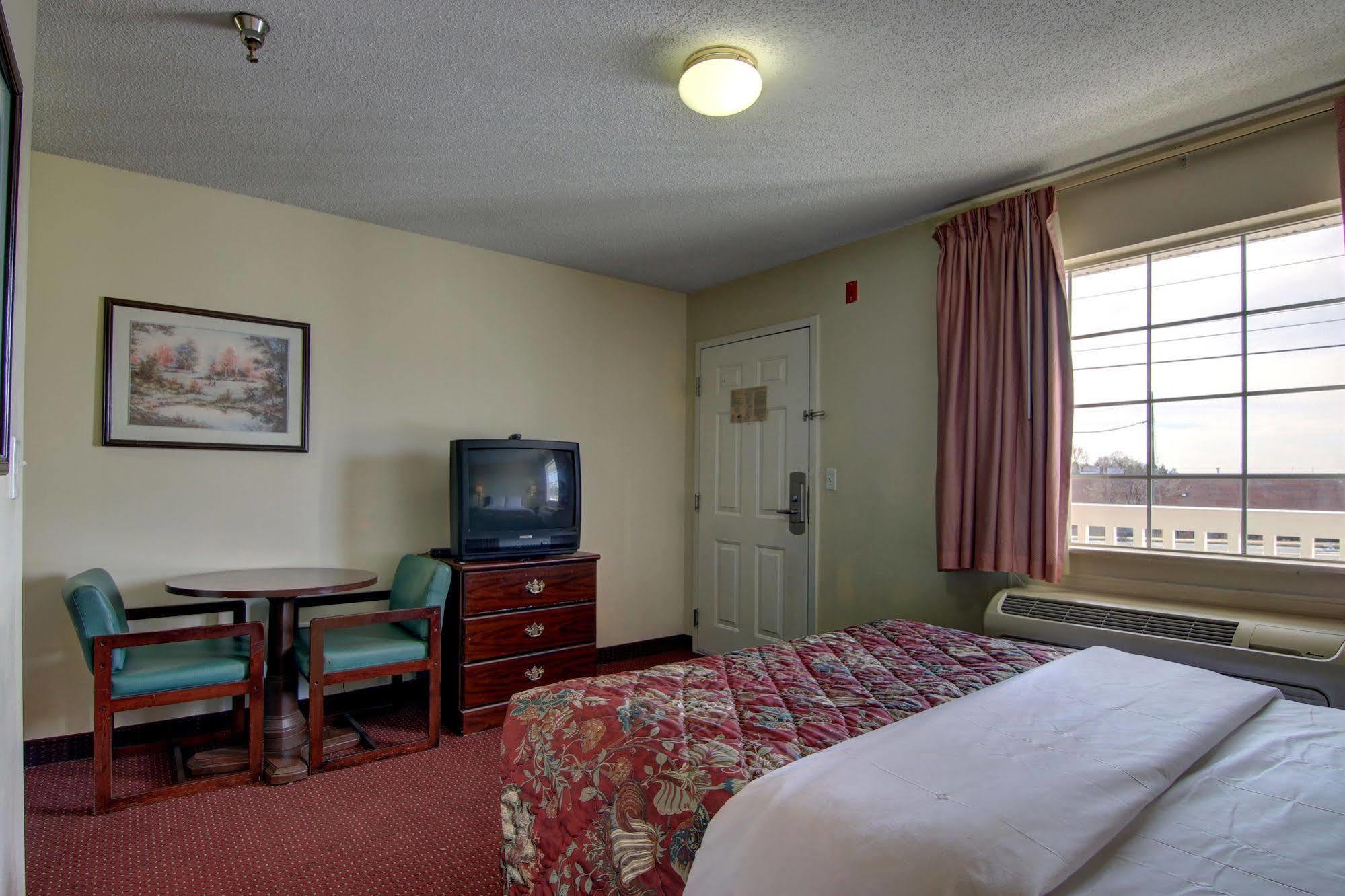 Intown Suites Extended Stay Atlanta Ga - Suwanee Εξωτερικό φωτογραφία