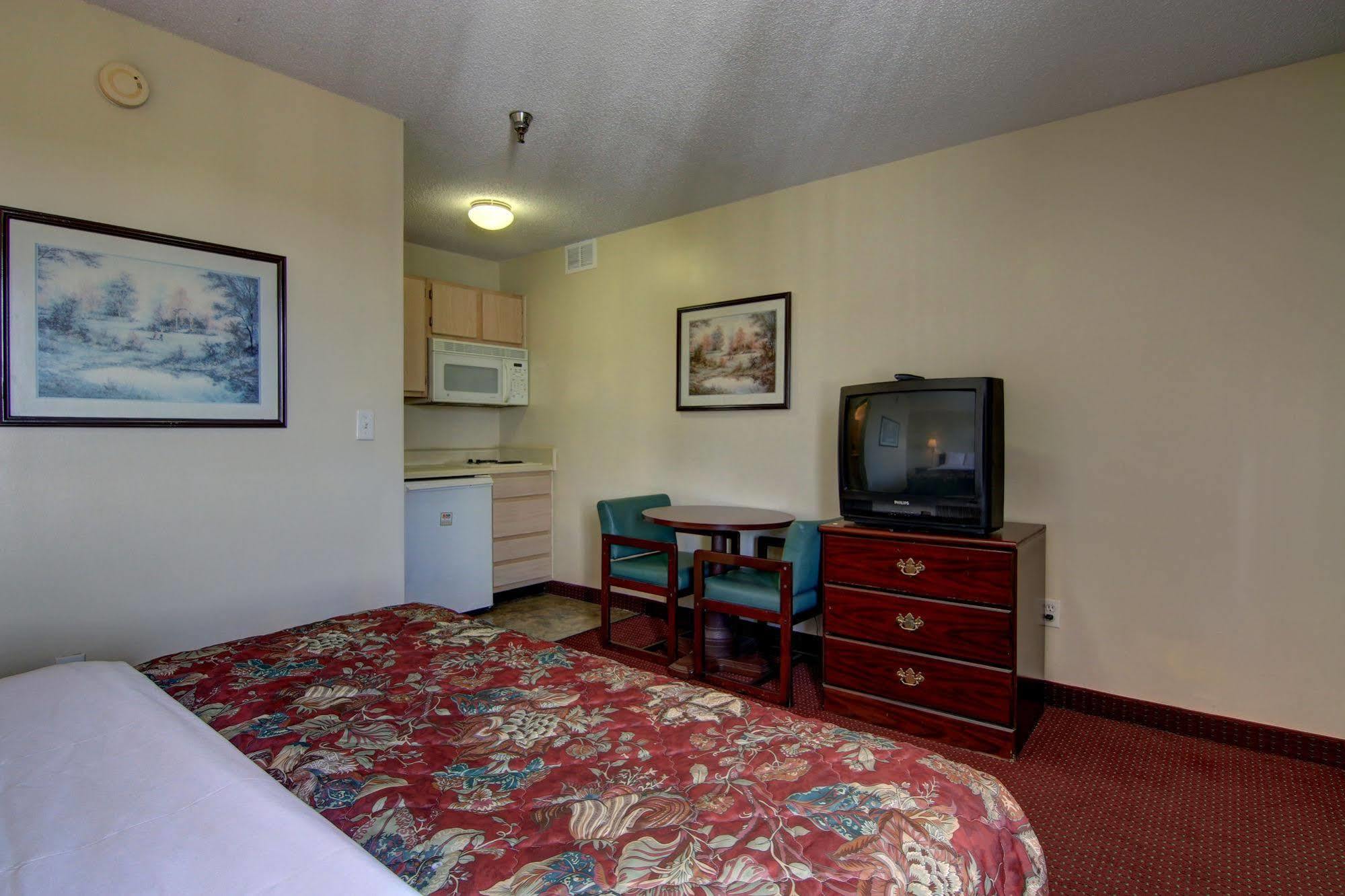 Intown Suites Extended Stay Atlanta Ga - Suwanee Εξωτερικό φωτογραφία
